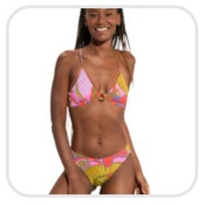 NWT Maaji Palmery Jessie Ring Front Bralette Bikini Top 
LG / Multicolor
